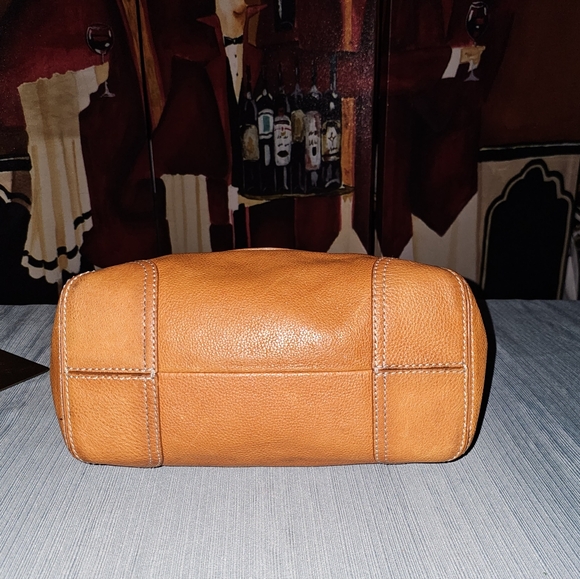 Michael Kors Tan Leather Bag - Picture 7 of 15